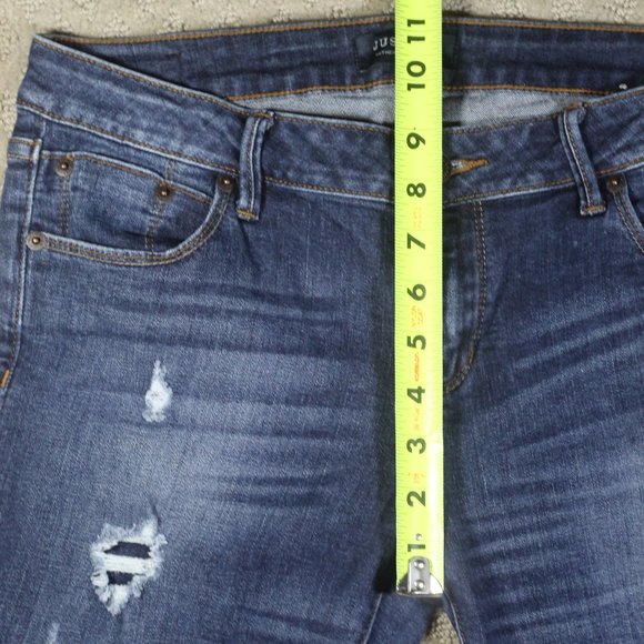 Just USA Size 5 Distressed Blue Jeans - Picture 6 of 8